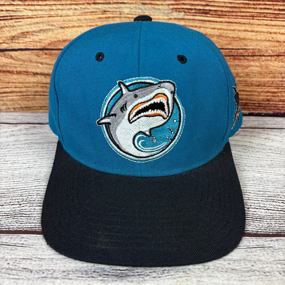 Vintage 1990s Starter San Jose Sharks "The Image" Wool Snapback Hat